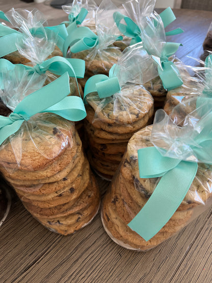 Fresh Baked Homestyle Chocolate Chip Cookies: Package of 10